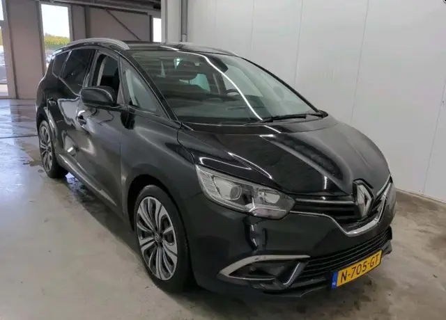 RENAULT GRAND SC 2021