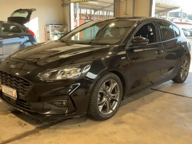 FORD FOCUS 2021