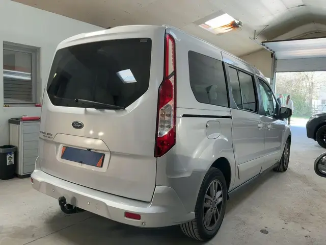 FORD GRAND TOURNEO CONNECT 2021