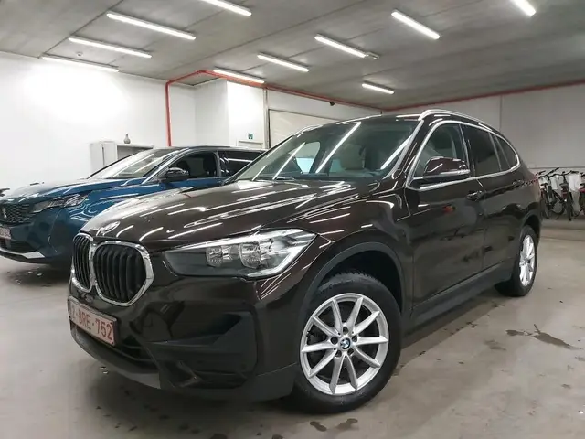 BMW X1 16D BUSINESS DESIGN 2022
