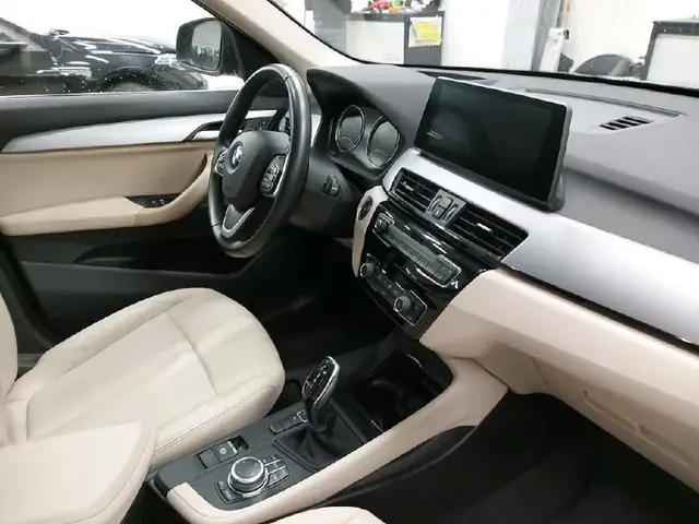 BMW X1 16D BUSINESS DESIGN 2022