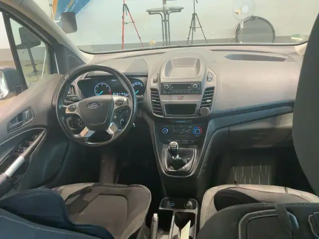 FORD GRAND TOURNEO CONNECT 2019