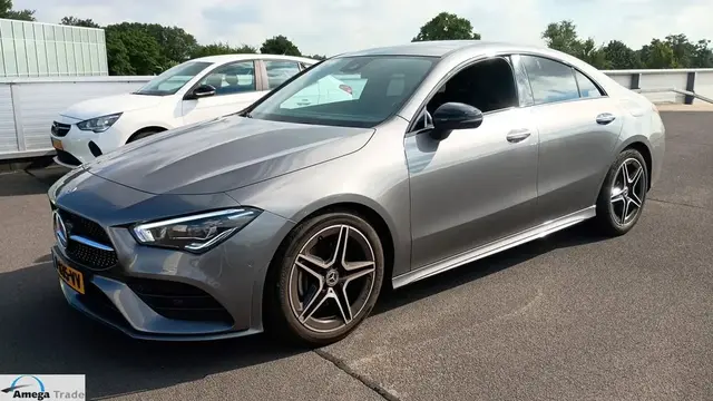 MERCEDES-BENZ CLA 180 AMG-LINE 2022
