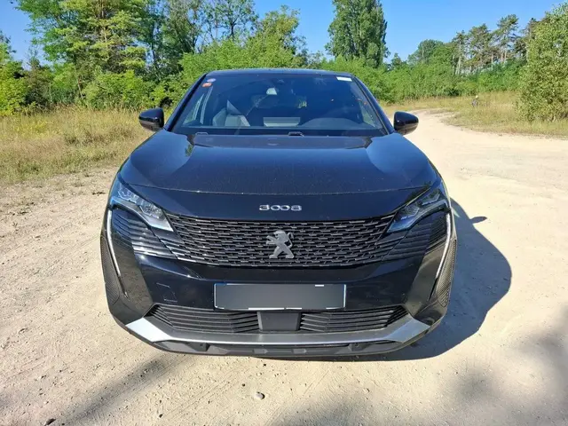 PEUGEOT 3008 2023