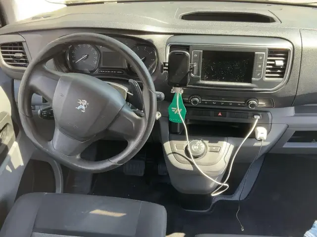 PEUGEOT EXPERT 2020