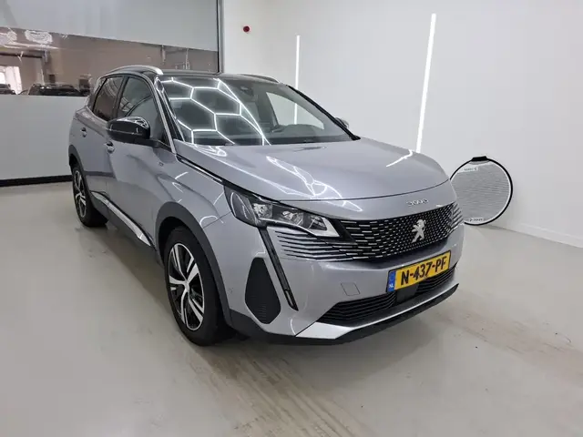 PEUGEOT 3008 2021
