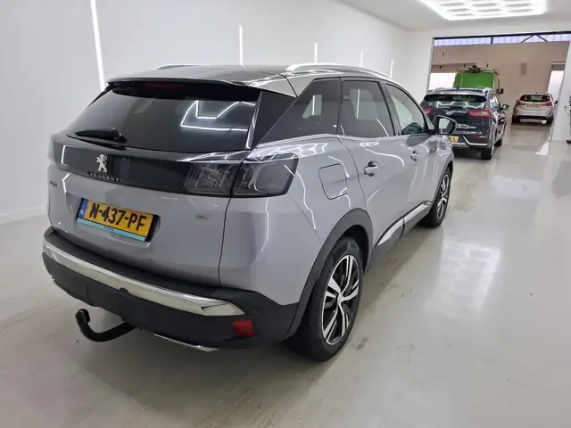 PEUGEOT 3008 2021