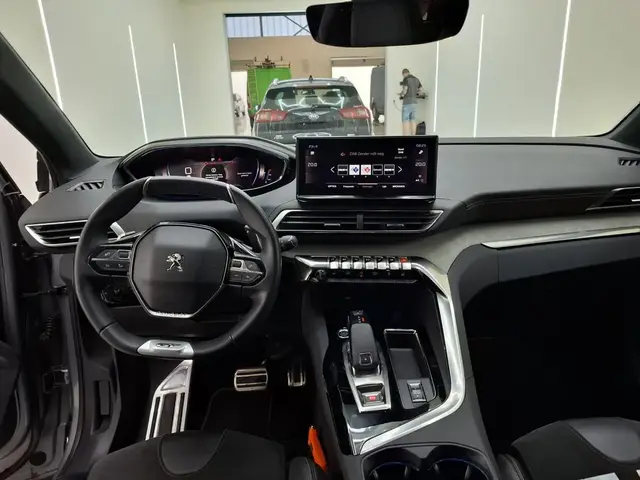 PEUGEOT 3008 2021