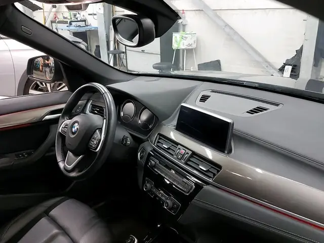 BMW X1 18I BUSINESS 2022
