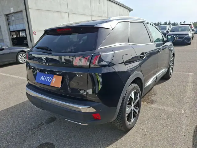 PEUGEOT 3008 2023