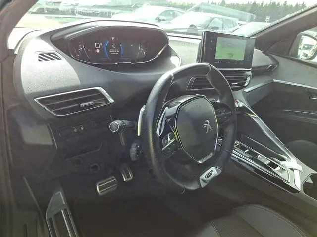PEUGEOT 3008 2023