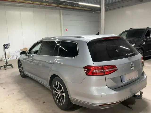 VOLKSWAGEN PASSAT 2017