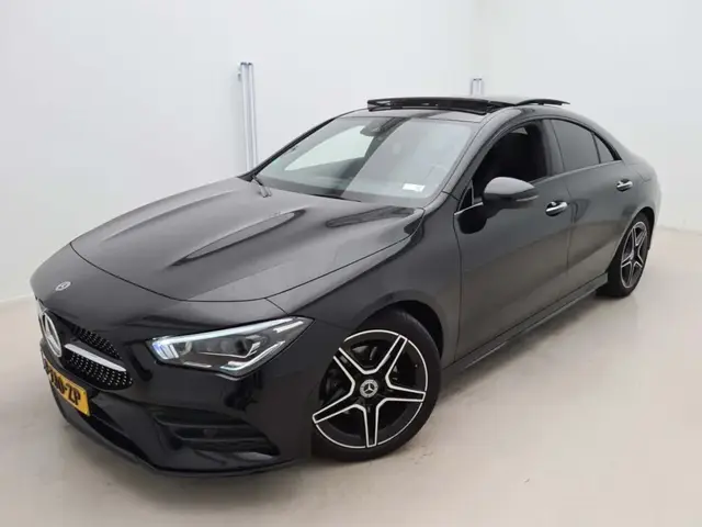 MERCEDES-BENZ CLA 180 BUSINESS SOLUTION 2022