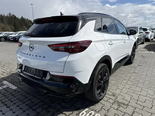 OPEL GRANDLAND 2022