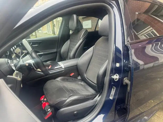 MERCEDES-BENZ C-CLASS C 180 AMG LINE 2021