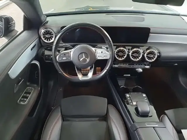 MERCEDES-BENZ CLA 180 BUSINESS SOLUTION 2021