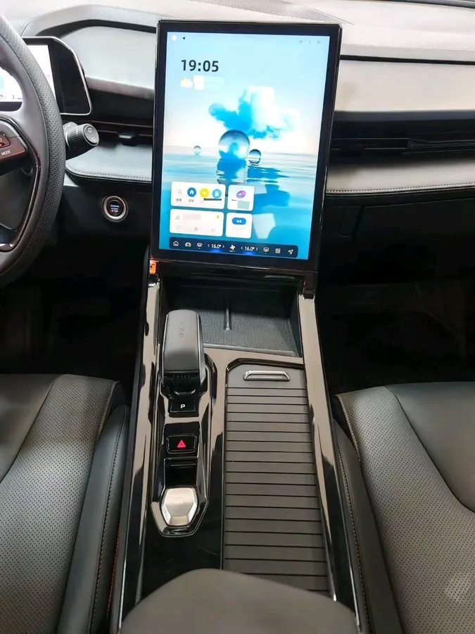 GEELY BOYUE COOL 2023