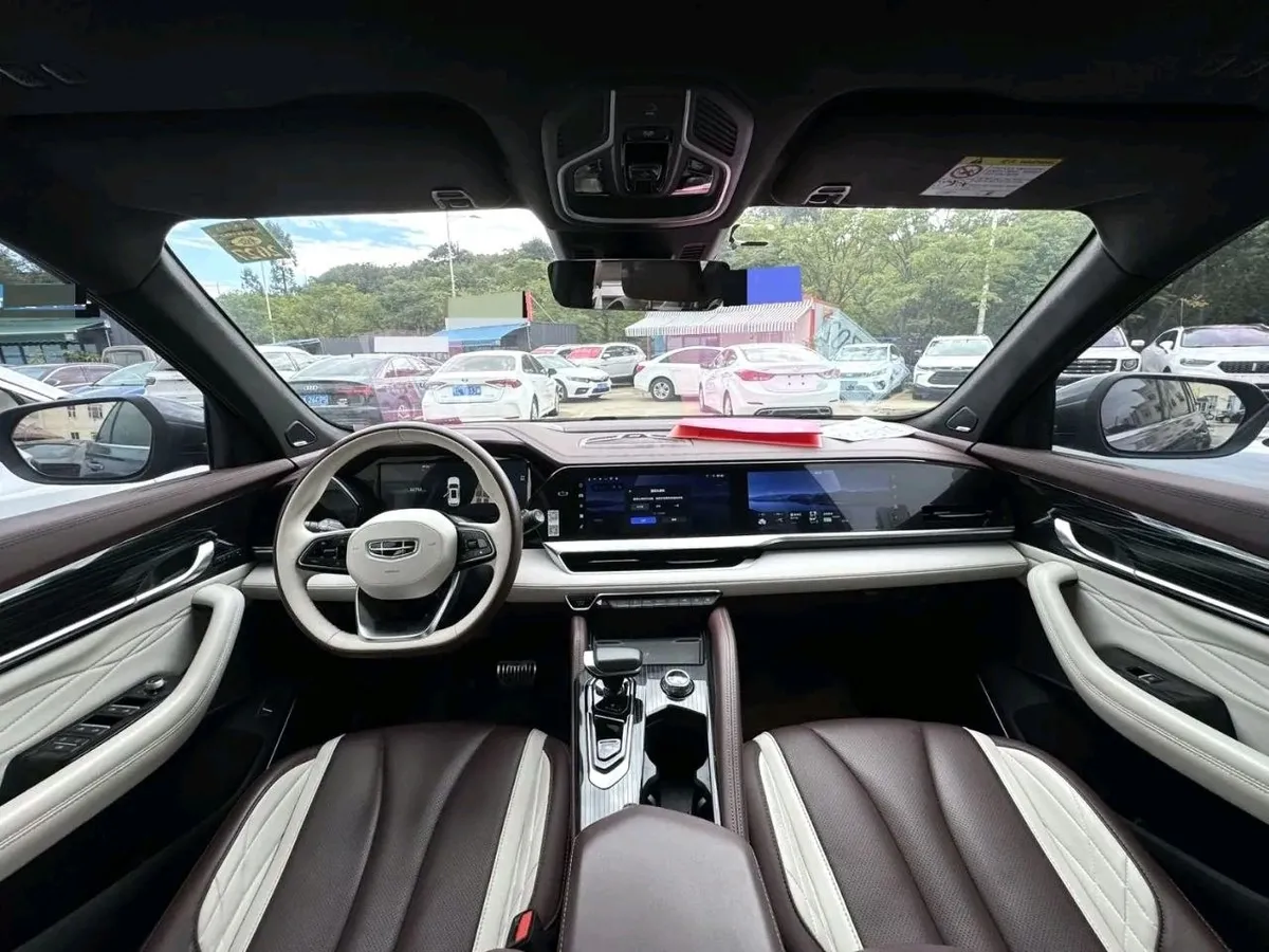GEELY MONJARO 2022