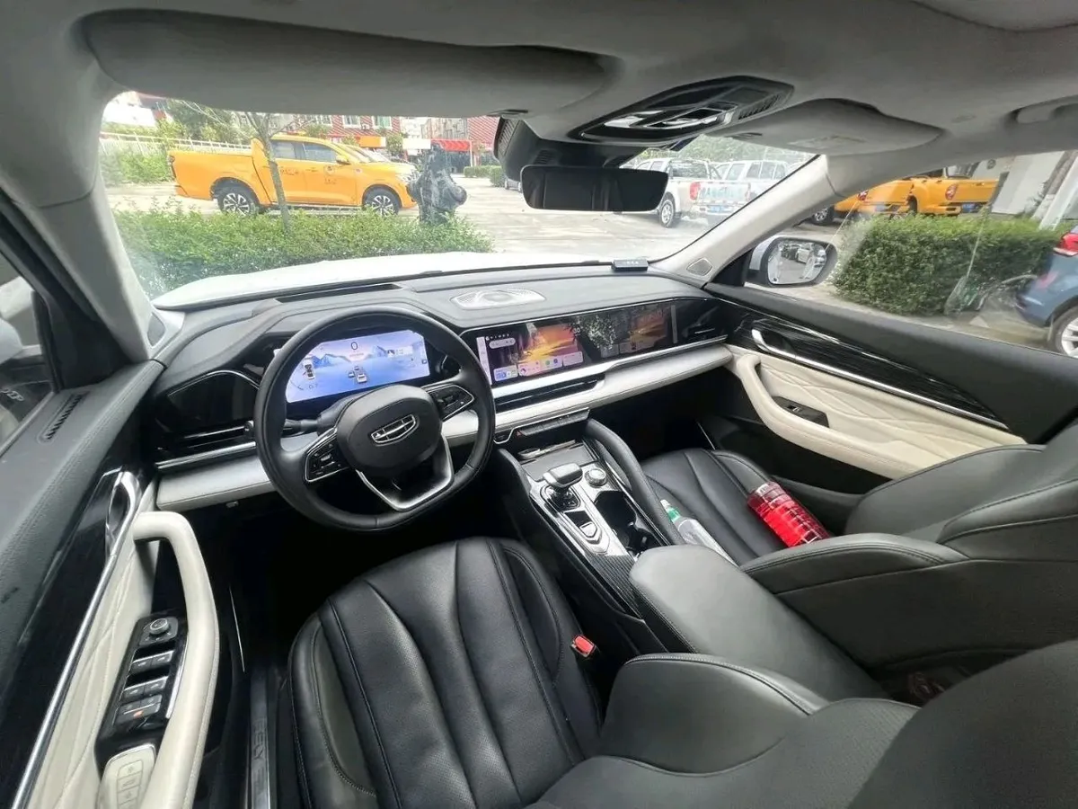 GEELY MONJARO 2022