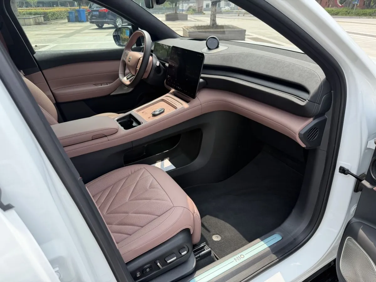 NIO EC6 2025