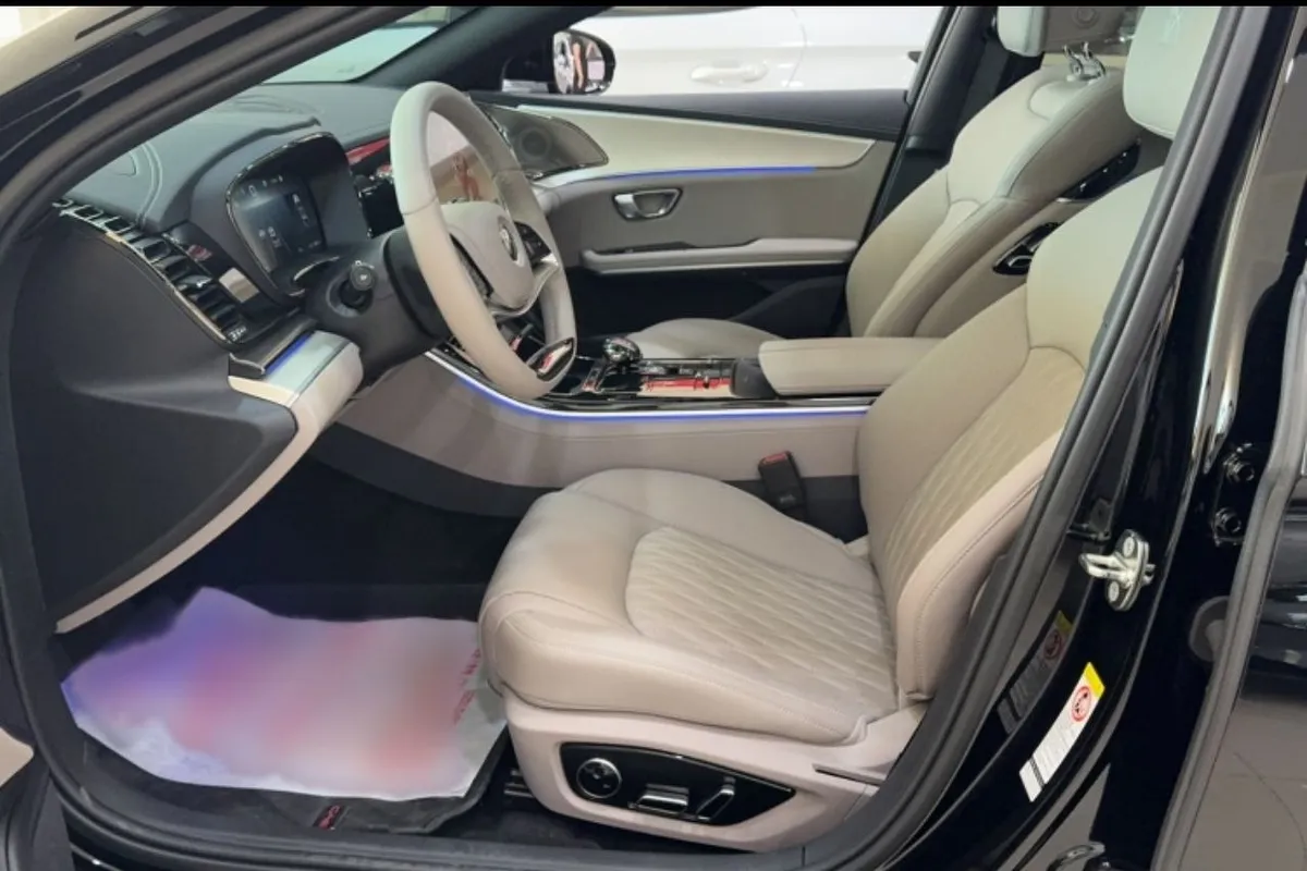 BYD HAN 2025