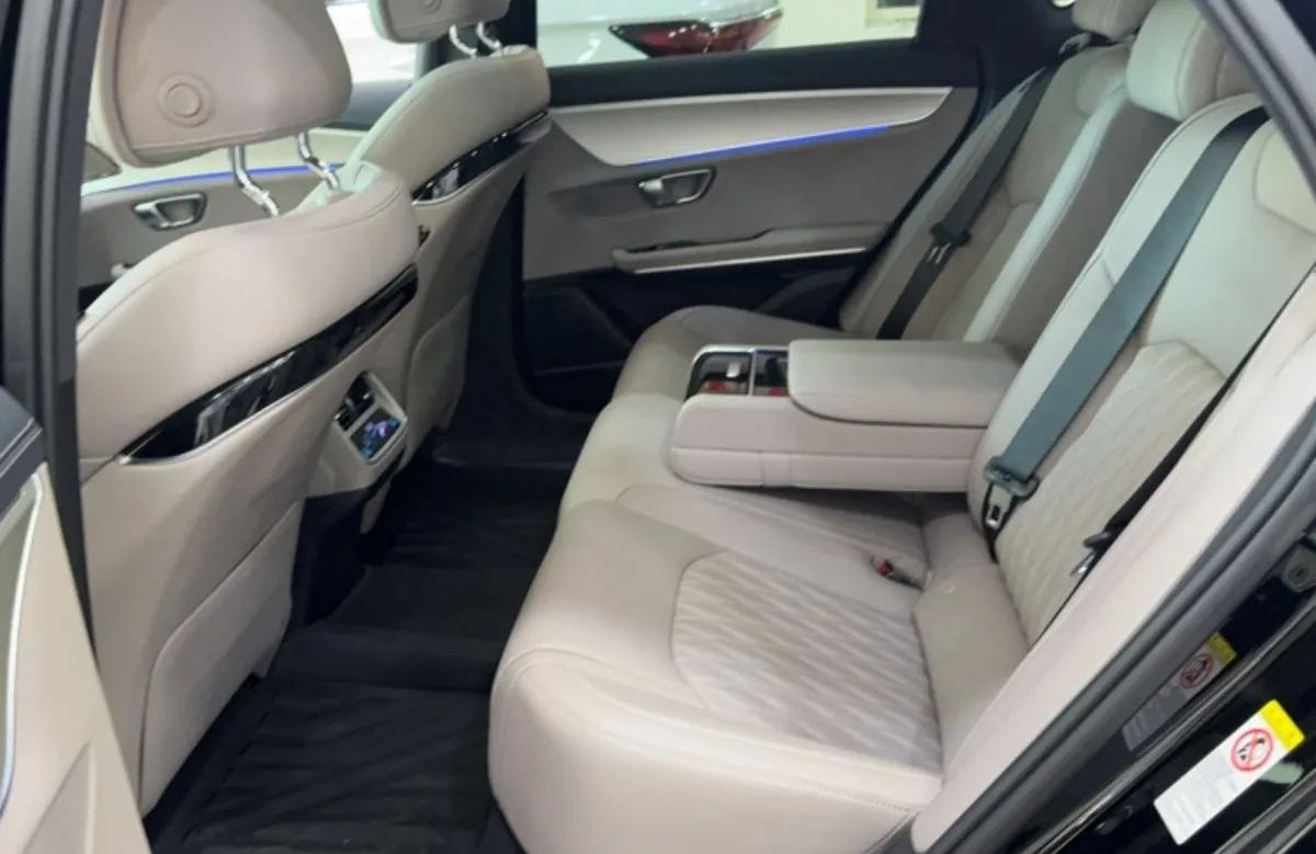 BYD HAN 2025