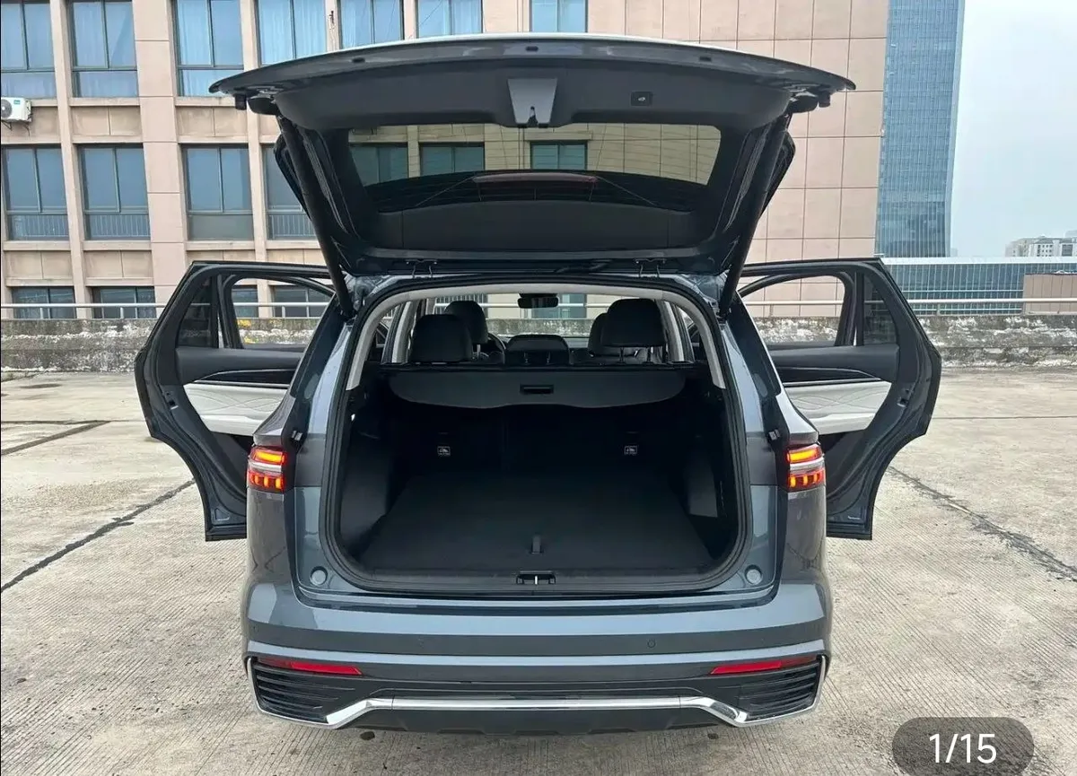 GEELY MONJARO 2023
