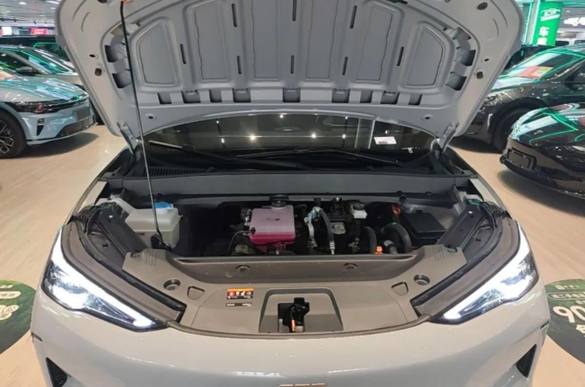 GEELY GALAXY E5 2025
