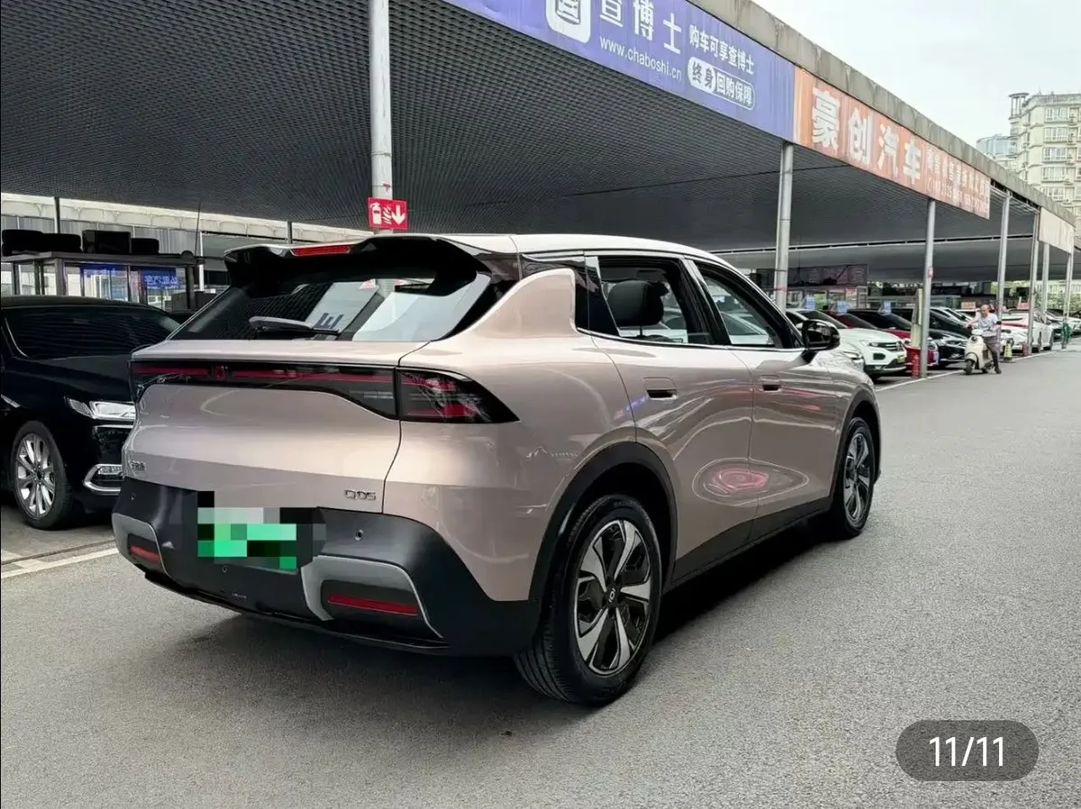 CHANGAN QIYUANQ05 2025