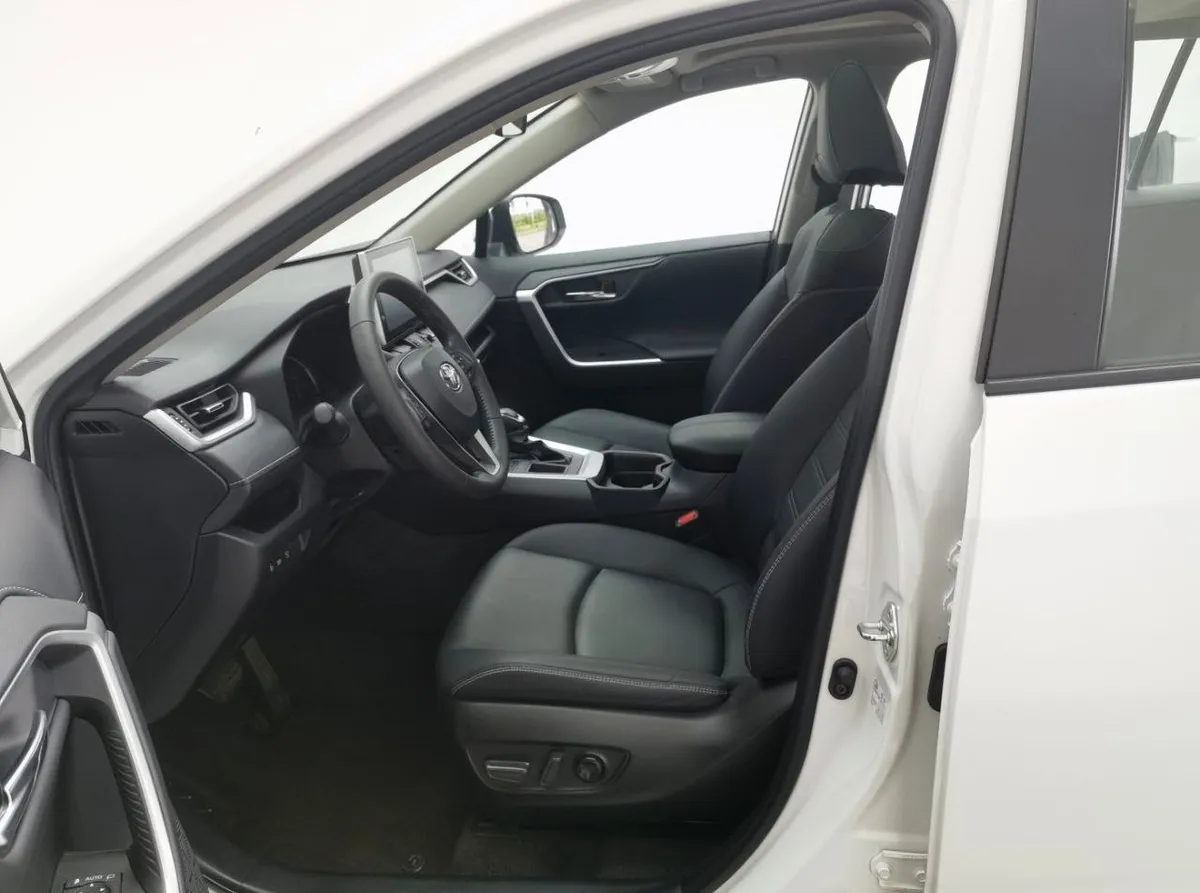 TOYOTA RAV4 2023