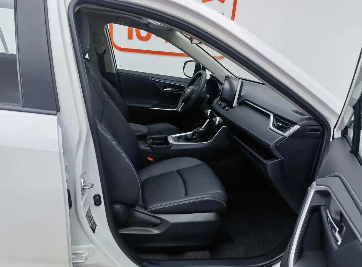 TOYOTA RAV4 2023