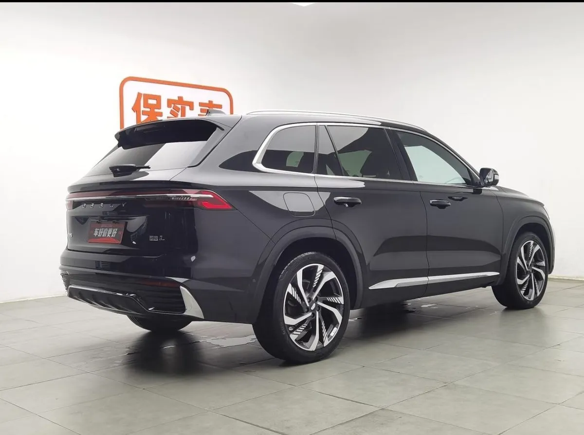 GEELY MONJARO 2022