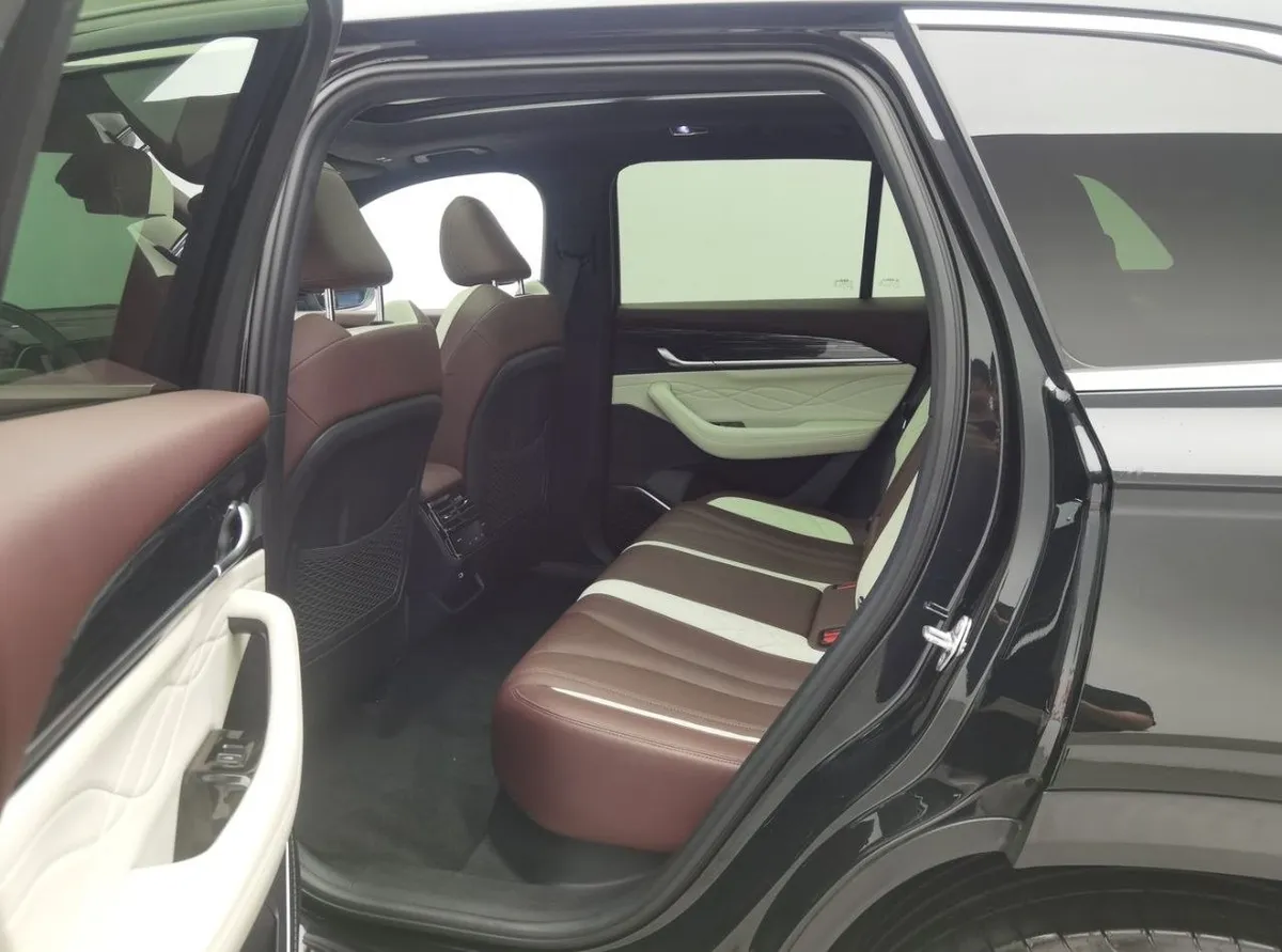 GEELY MONJARO 2022