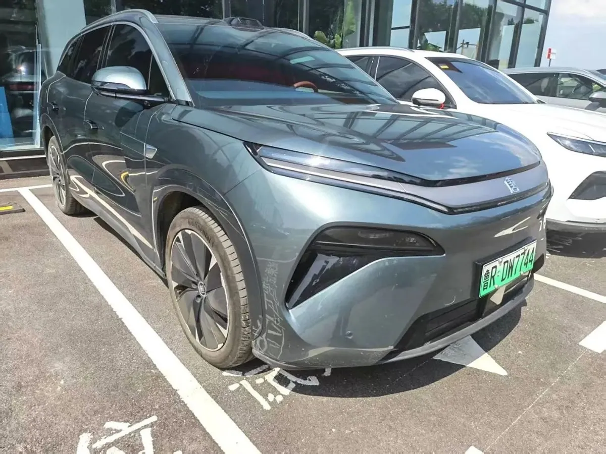 BYD TANG L 2025