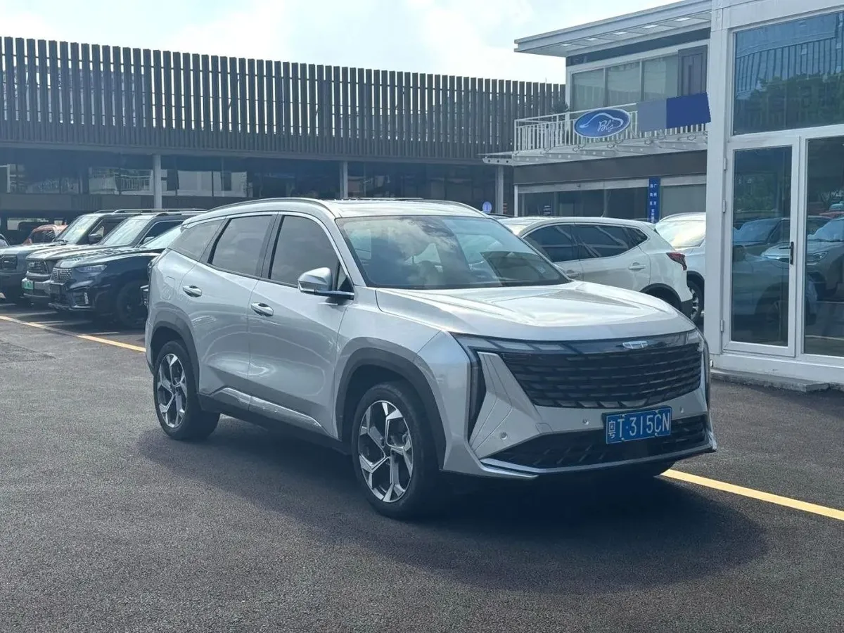 GEELY BOYUEL PREMIUM 2023