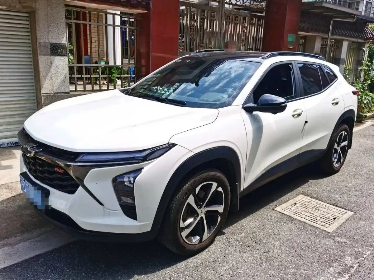 CHEVROLET TRAX 2023
