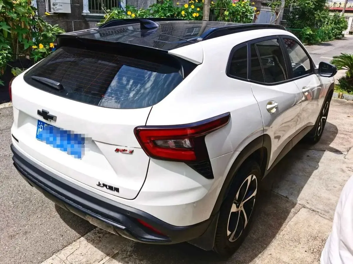 CHEVROLET TRAX 2023