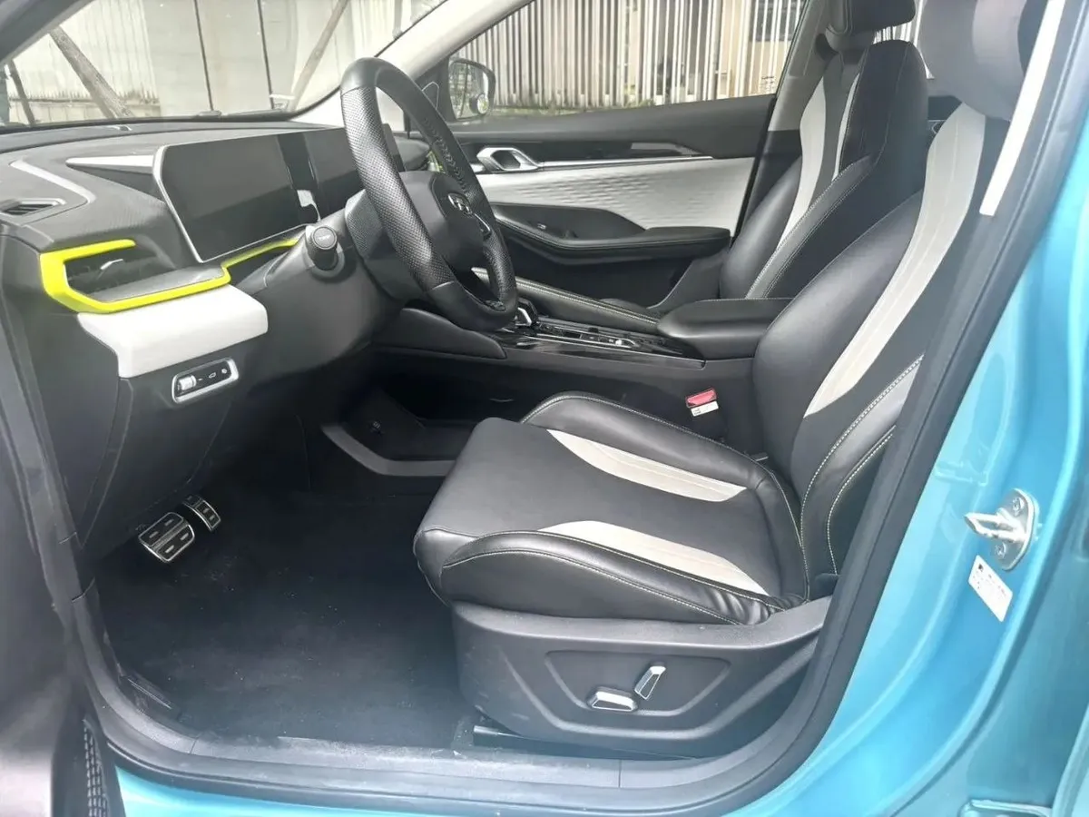 GEELY COOLRAY 2022
