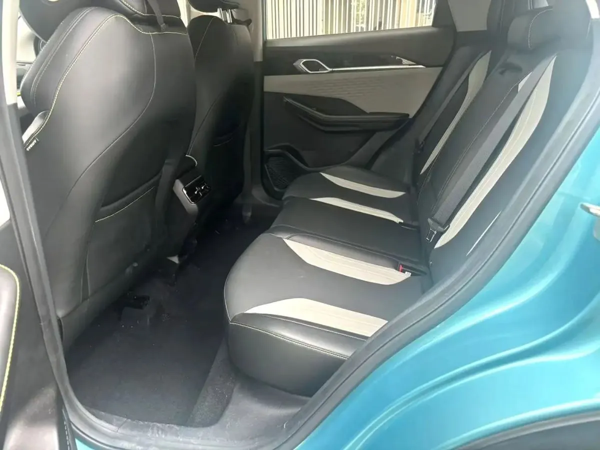 GEELY COOLRAY 2022