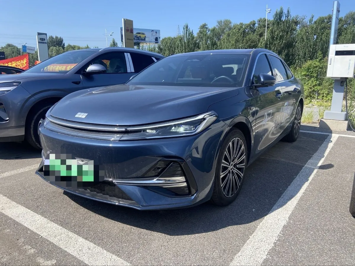 GEELY GALAXY A7 2025