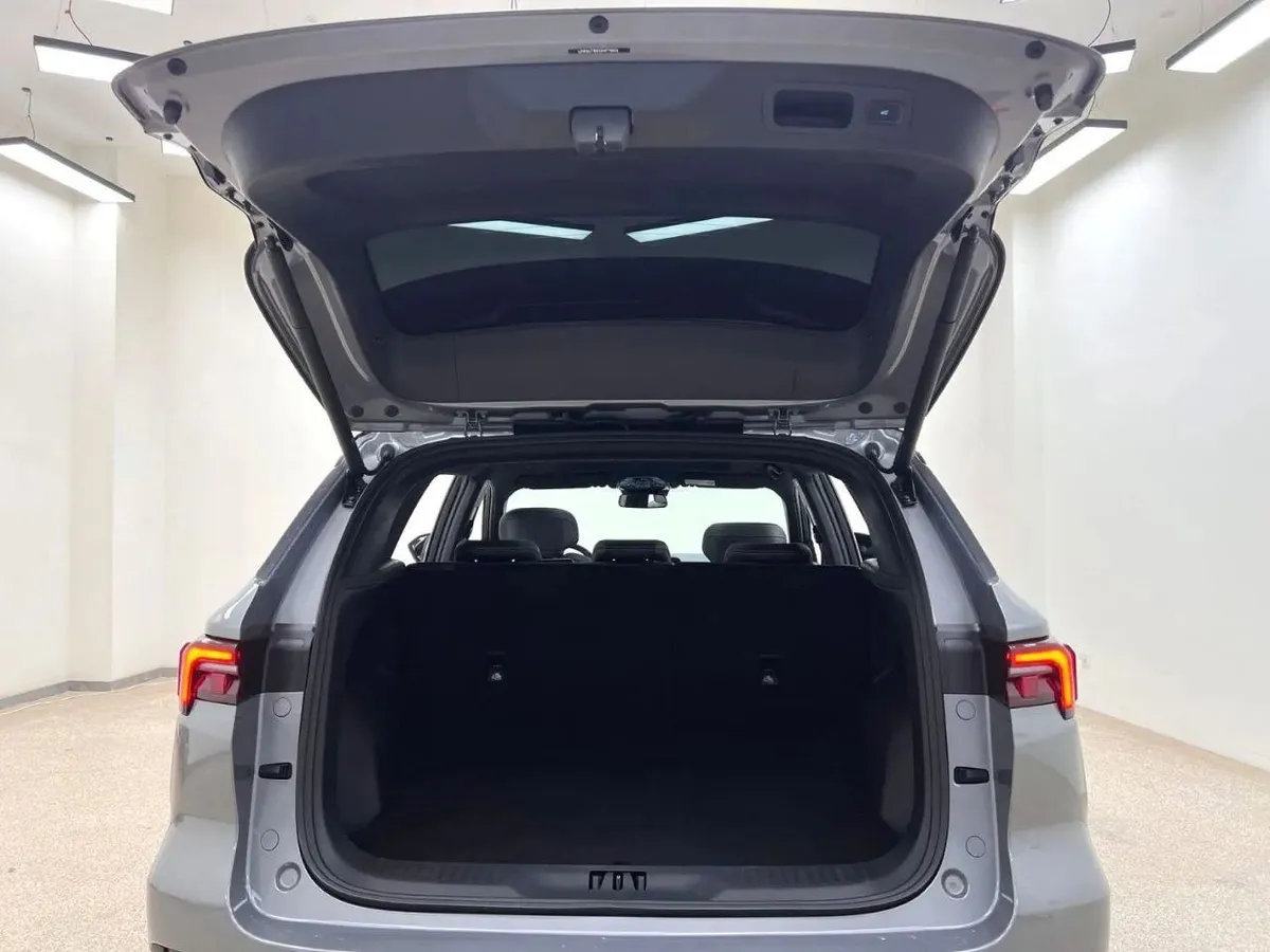 FORD EQUATOR SPORT 2025