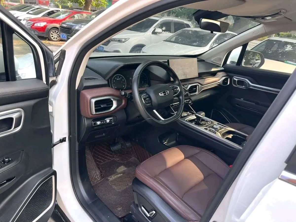 GEELY OKAVANGO LUXURY 2022