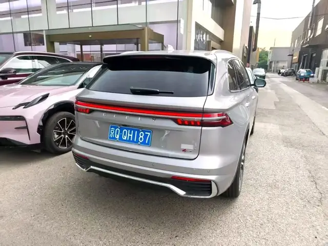 GEELY MONJARO 2022