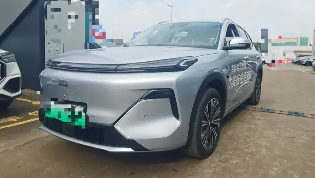 GEELY GALAXY STARSHIP 2025