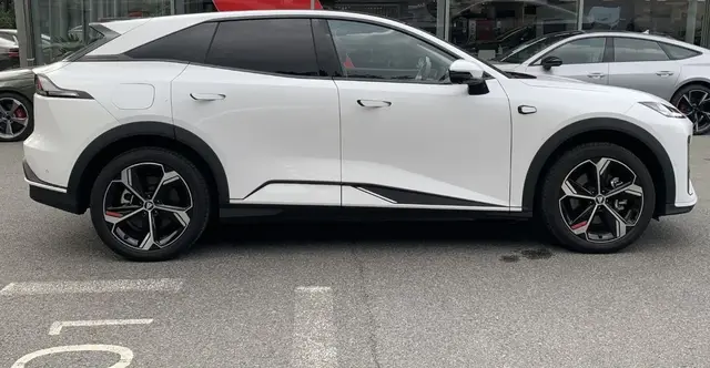 CHANGAN DEEPAL S07 SE 2025
