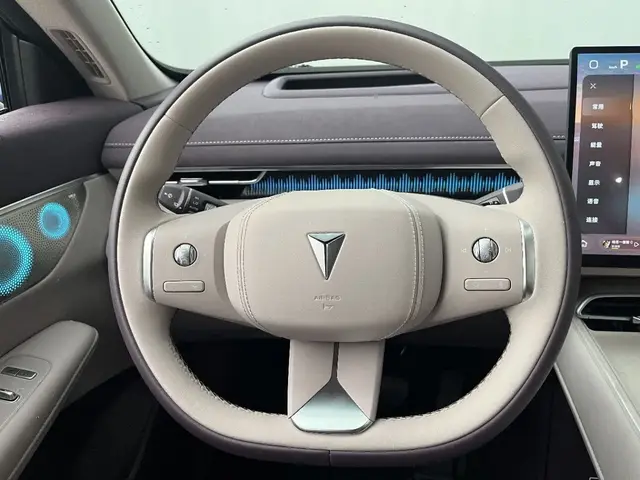 CHANGAN DEEPAL S07 SE 2025