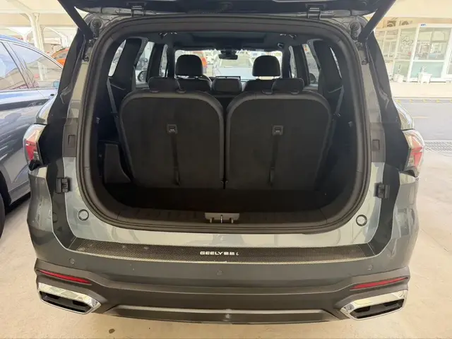 GEELY OKAVANGO PREMIUM 2023