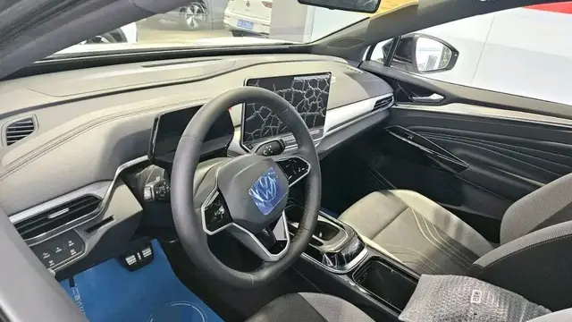 VOLKSWAGEN ID 2023
