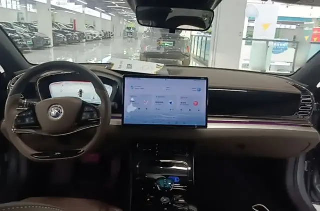 BYD HAN PREMIUM 2023
