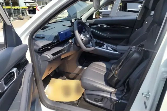 GEELY GALAXY E5 2025